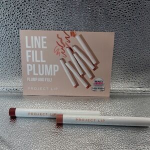 Plumping Lip Liner - Play and Wild New Sealed set of two